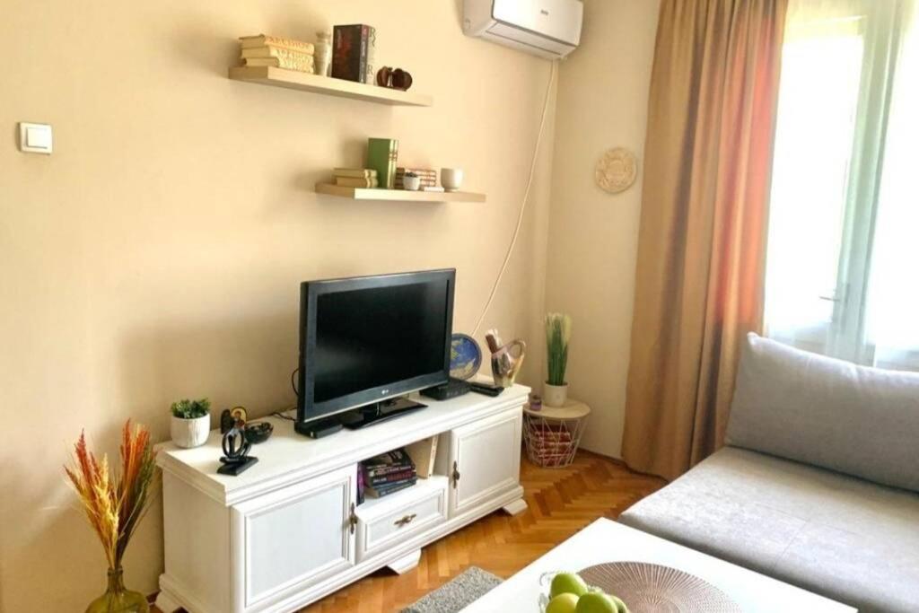 Cute, Spacious Apt In The Heart Of The Old Town Podgorica Exterior photo